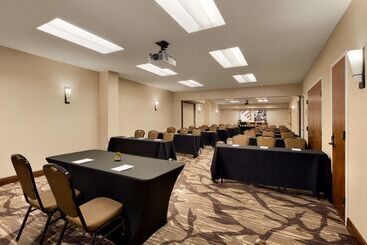 هتل Embassy Suites By Hilton Austin Downtown South Congress