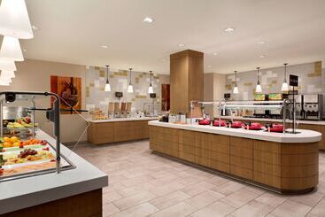 هتل Embassy Suites By Hilton Austin Downtown South Congress