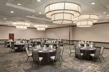 酒店 Embassy Suites By Hilton Chicago North Shore Deerfield