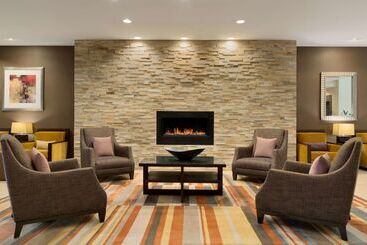 هتل Embassy Suites By Hilton Chicago North Shore Deerfield