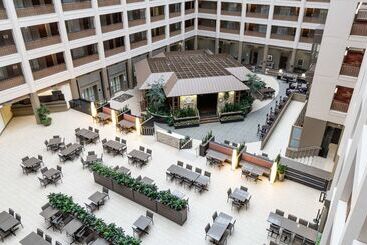 هتل Embassy Suites By Hilton Chicago North Shore Deerfield