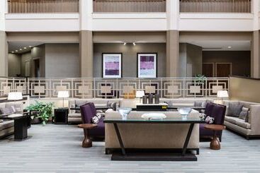 هتل Embassy Suites By Hilton Chicago North Shore Deerfield