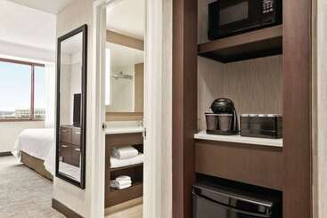 هتل Embassy Suites By Hilton Chicago North Shore Deerfield