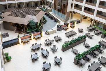 هتل Embassy Suites By Hilton Chicago North Shore Deerfield