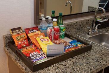 هتل Embassy Suites By Hilton Cincinnati Northeast Blue Ash