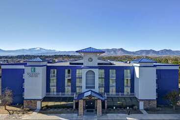 هتل Embassy Suites By Hilton Colorado Springs