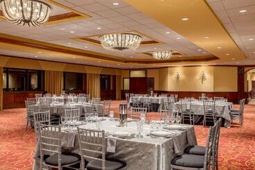 هتل Embassy Suites By Hilton Columbia Greystone