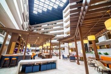 هتل Embassy Suites By Hilton Kansas City Overland Park