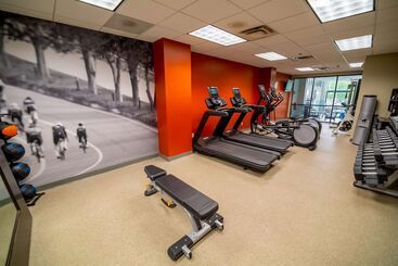 هتل Embassy Suites By Hilton Kansas City Overland Park
