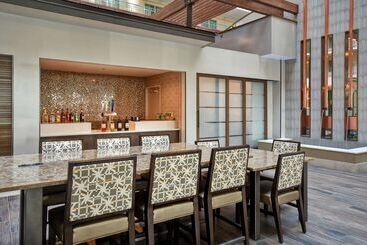 هتل Embassy Suites By Hilton Milpitas Silicon Valley