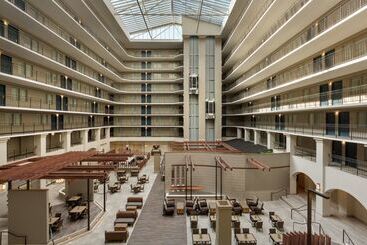 هتل Embassy Suites By Hilton Milpitas Silicon Valley