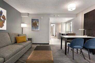 هتل Embassy Suites By Hilton Milpitas Silicon Valley