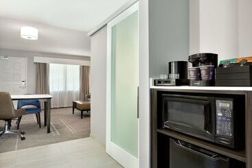 هتل Embassy Suites By Hilton Milpitas Silicon Valley