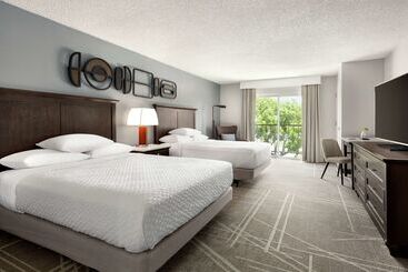 هتل Embassy Suites By Hilton Milpitas Silicon Valley