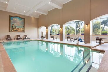 هتل Embassy Suites By Hilton Milpitas Silicon Valley