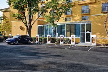 هتل Embassy Suites By Hilton Milpitas Silicon Valley