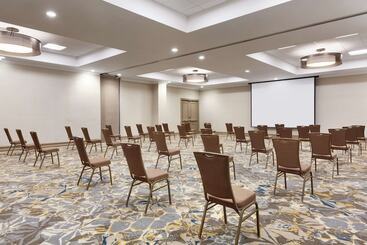 هتل Embassy Suites By Hilton Milpitas Silicon Valley