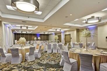 هتل Embassy Suites By Hilton Milpitas Silicon Valley
