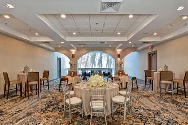 هتل Embassy Suites By Hilton Milpitas Silicon Valley