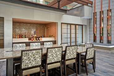 هتل Embassy Suites By Hilton Milpitas Silicon Valley