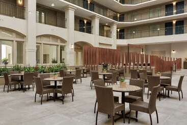 هتل Embassy Suites By Hilton Milpitas Silicon Valley