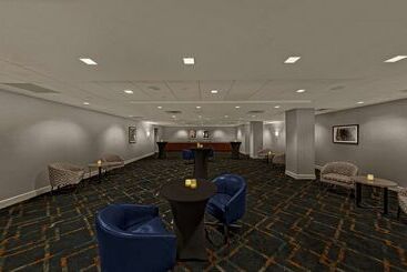 هتل Embassy Suites By Hilton Oklahoma City Will Rogers Airport