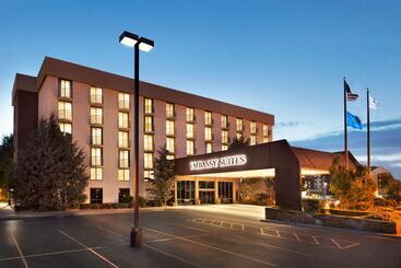 هتل Embassy Suites By Hilton Oklahoma City Will Rogers Airport