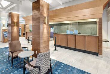 هتل Embassy Suites By Hilton Oklahoma City Will Rogers Airport