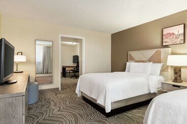 هتل Embassy Suites By Hilton Phoenix Tempe