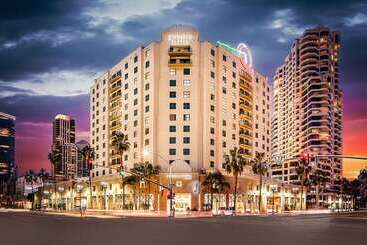 فندق Embassy Suites By Hilton San Diego Bay Downtown