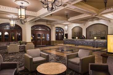 هتل Embassy Suites By Hilton San Francisco Airport Waterfront