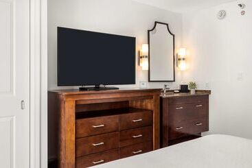 هتل Embassy Suites By Hilton Los Angeles Lax South/el Segundo