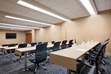 هتل Embassy Suites By Hilton San Antonio Airport