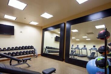 هتل Embassy Suites By Hilton San Antonio Airport