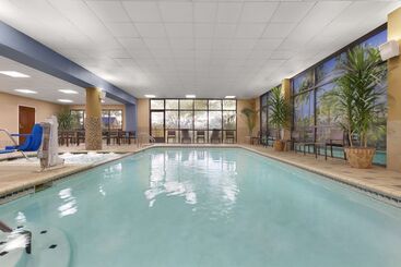 هتل Embassy Suites By Hilton San Antonio Airport
