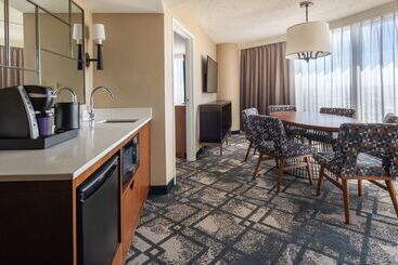 هتل Embassy Suites San Francisco Airport   South San Francisco