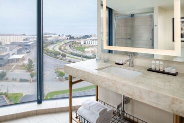 هتل Embassy Suites San Francisco Airport   South San Francisco