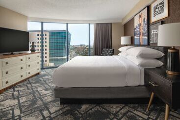 هتل Embassy Suites San Francisco Airport   South San Francisco