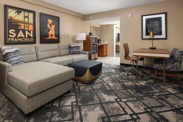 هتل Embassy Suites San Francisco Airport   South San Francisco
