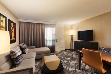 هتل Embassy Suites San Francisco Airport   South San Francisco