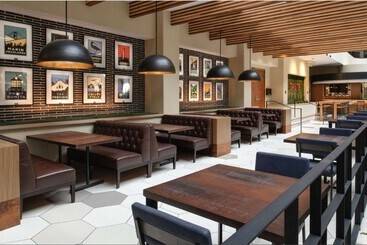 هتل Embassy Suites San Francisco Airport   South San Francisco