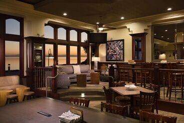 هتل Embassy Suites By Hilton San Francisco Airport Waterfront