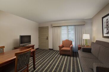 هتل Embassy Suites By Hilton San Francisco Airport Waterfront