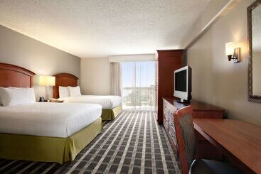 هتل Embassy Suites By Hilton San Francisco Airport Waterfront