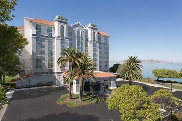 هتل Embassy Suites By Hilton San Francisco Airport Waterfront