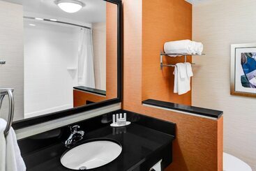 Hotel Fairfield Inn & Suites By Marriott Cape Cod Hyannis