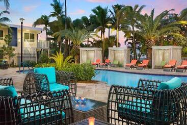 هتل Fairfield Inn & Suites By Marriott Key West At The Keys Collection