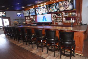 هتل Falmouth Inn