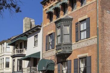 هتل Foley House Inn