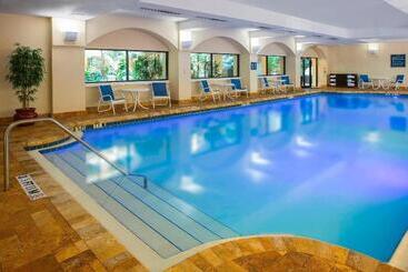 هتل Four Points By Sheraton Suites Tampa Airport Westshore
